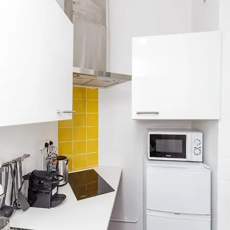 Very Nice And Bright Studio Near Paris *